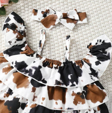 Load image into Gallery viewer, Cold shoulder cow short outfit