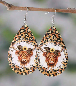 Waterdrop leopard cow earrings