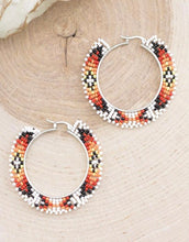 Load image into Gallery viewer, Seed Bead hoops