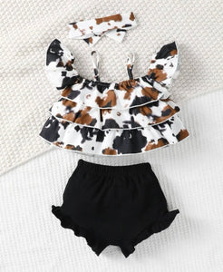 Cold shoulder cow short outfit