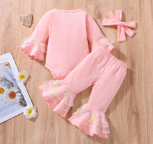 Load image into Gallery viewer, Pink daisy ruffled outfit