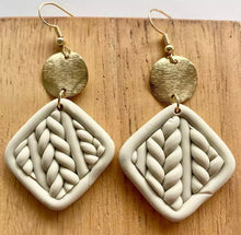 Load image into Gallery viewer, Braided clay earrings