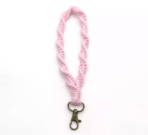 Macrame key leash