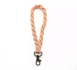 Macrame key leash