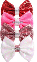 Load image into Gallery viewer, Sequin 5” bow