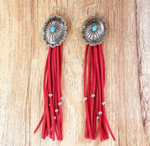 Load image into Gallery viewer, Concho fringe earrings