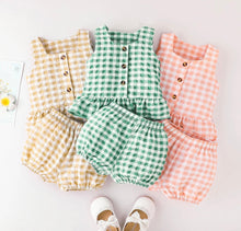 Load image into Gallery viewer, Plaid ruffled short outfit