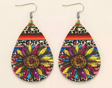 Load image into Gallery viewer, Western sunflower earrings