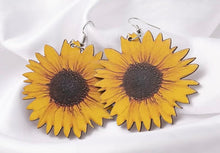 Load image into Gallery viewer, Wooden sunflower earrings