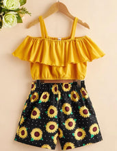 Load image into Gallery viewer, Sunflower short outfit