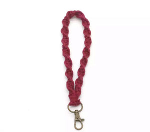 Macrame key leash