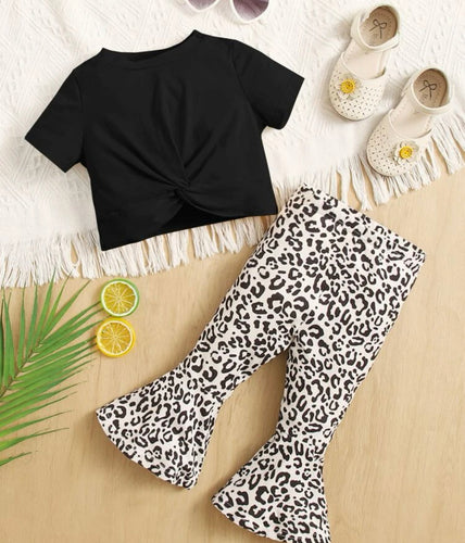 Twist front top leopard outfit