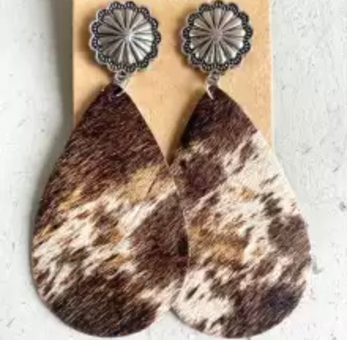 Dangle Cowhide earrings