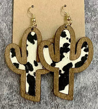 Load image into Gallery viewer, Wooden Cactus earrings