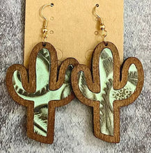 Load image into Gallery viewer, Wooden Cactus earrings