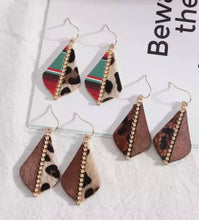 Load image into Gallery viewer, Morocco style split design earrings