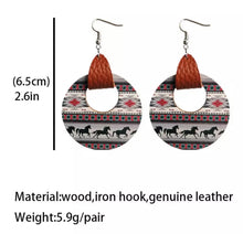 Load image into Gallery viewer, Western Wooden circle earrings