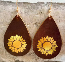 Load image into Gallery viewer, Leather foil stamped earrings