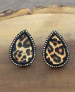 Teardrop jeweled leopard earrings