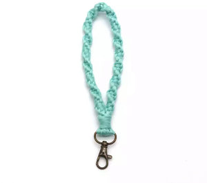 Macrame key leash