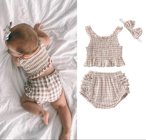 Checkered ruffle bottom 3 piece