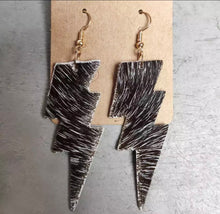 Load image into Gallery viewer, Lightening bolt earrings