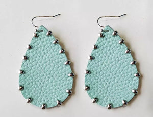 Teardrop leather earrings