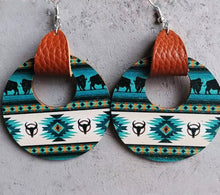 Load image into Gallery viewer, Western Wooden circle earrings