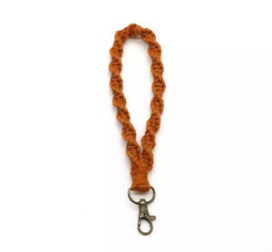 Macrame key leash