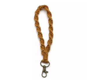 Macrame key leash