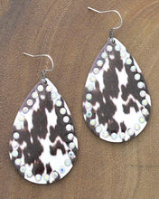 Load image into Gallery viewer, Cowhide design metal earrings