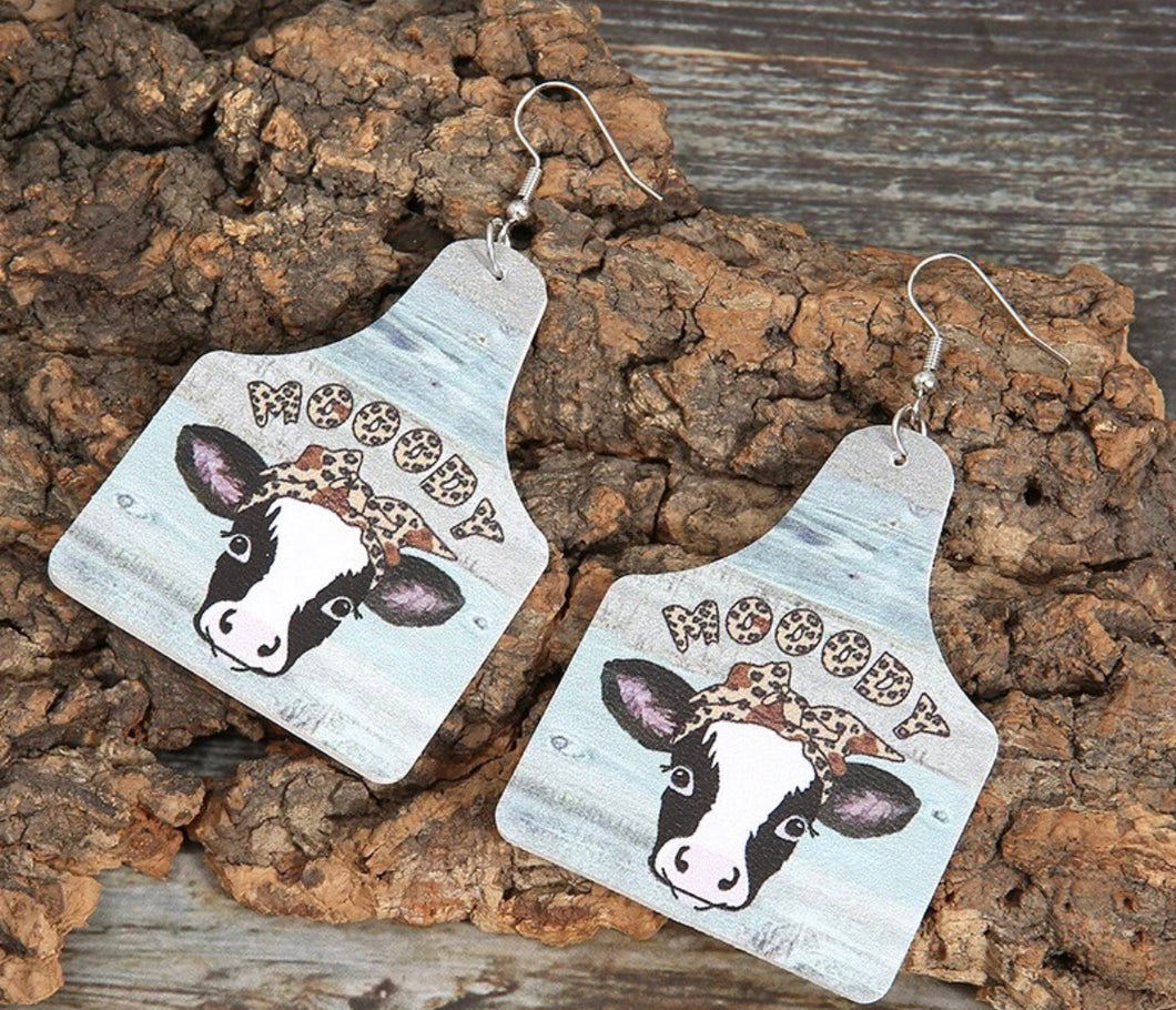 Moody ear tag earrings