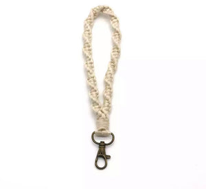 Macrame key leash