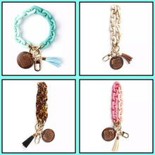 Load image into Gallery viewer, Mama charm chain key wristlet