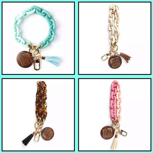 Mama charm chain key wristlet