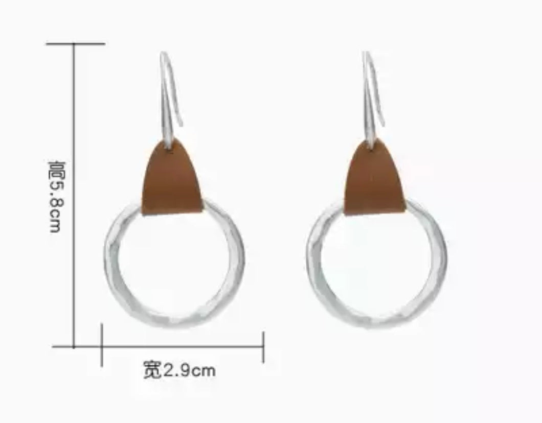 Geometric metal earrings