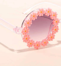 Load image into Gallery viewer, Pink Flower kid sunglasses