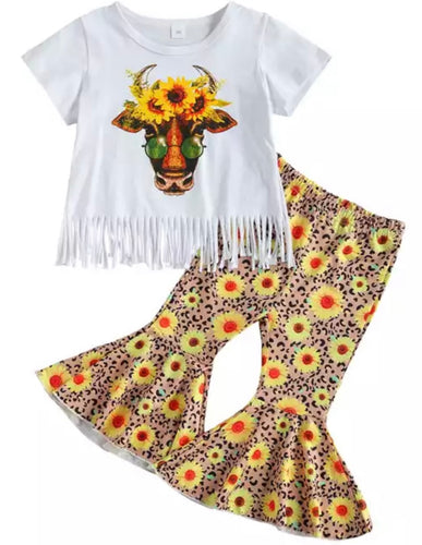 Sunflower Steer head outfit