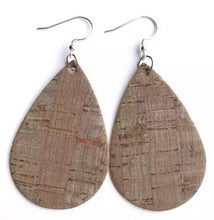 Load image into Gallery viewer, Cork raindrop earrings