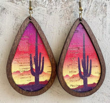 Load image into Gallery viewer, Western Wooden raindrop earrings