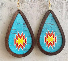 Load image into Gallery viewer, Western Wooden raindrop earrings