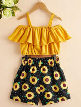 Load image into Gallery viewer, Sunflower short outfit