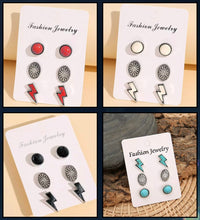 Load image into Gallery viewer, Stone trio earrings