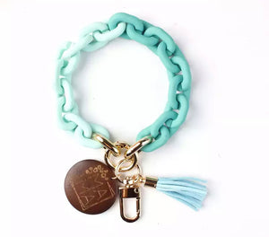 Mama charm chain key wristlet