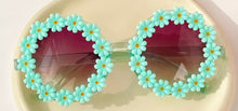 Load image into Gallery viewer, Flower Daisy  Kids sunglasses