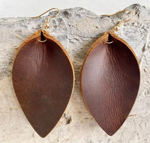 Load image into Gallery viewer, Leather leaf earrings