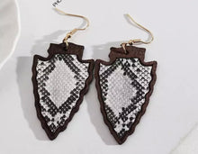 Load image into Gallery viewer, Wooden arrowhead earrings