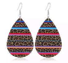 Load image into Gallery viewer, Colorful teardrop earrings