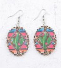 Load image into Gallery viewer, Western Wooden oval earrings