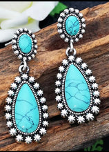 Load image into Gallery viewer, Teardrop silver/turquoise post earrings